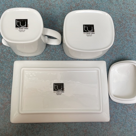 Three Piece Set Fine Bone China Sugar and Creamer Set - Picture 6 of 6